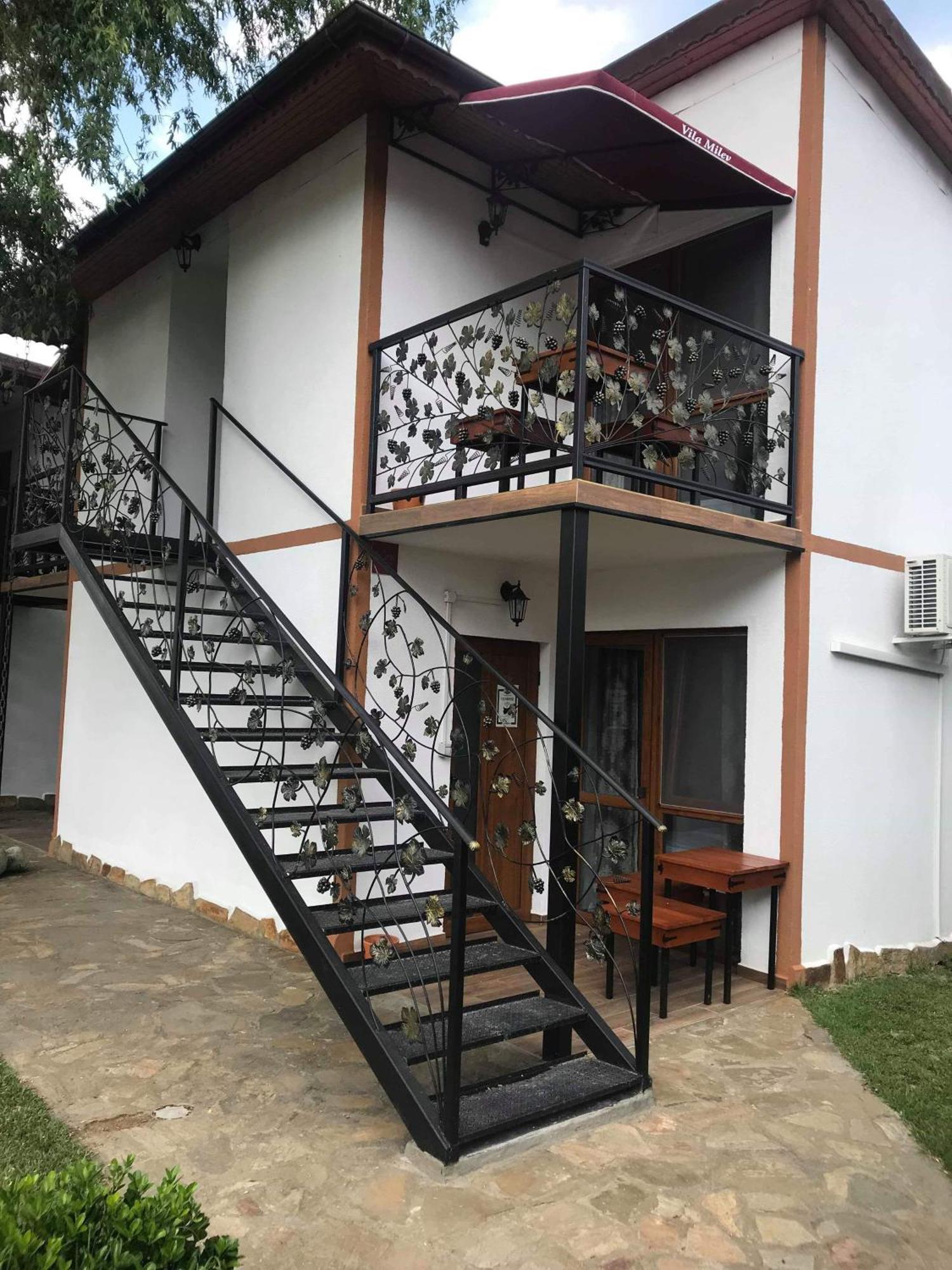 Villa Milev Kranevo Exteriör bild
